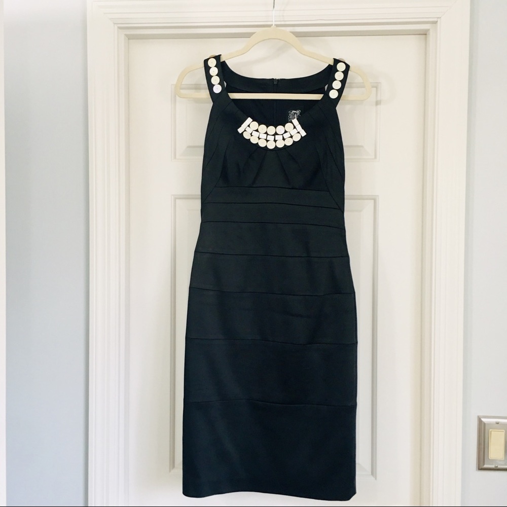 Gorgeous little black cocktail dress size 4